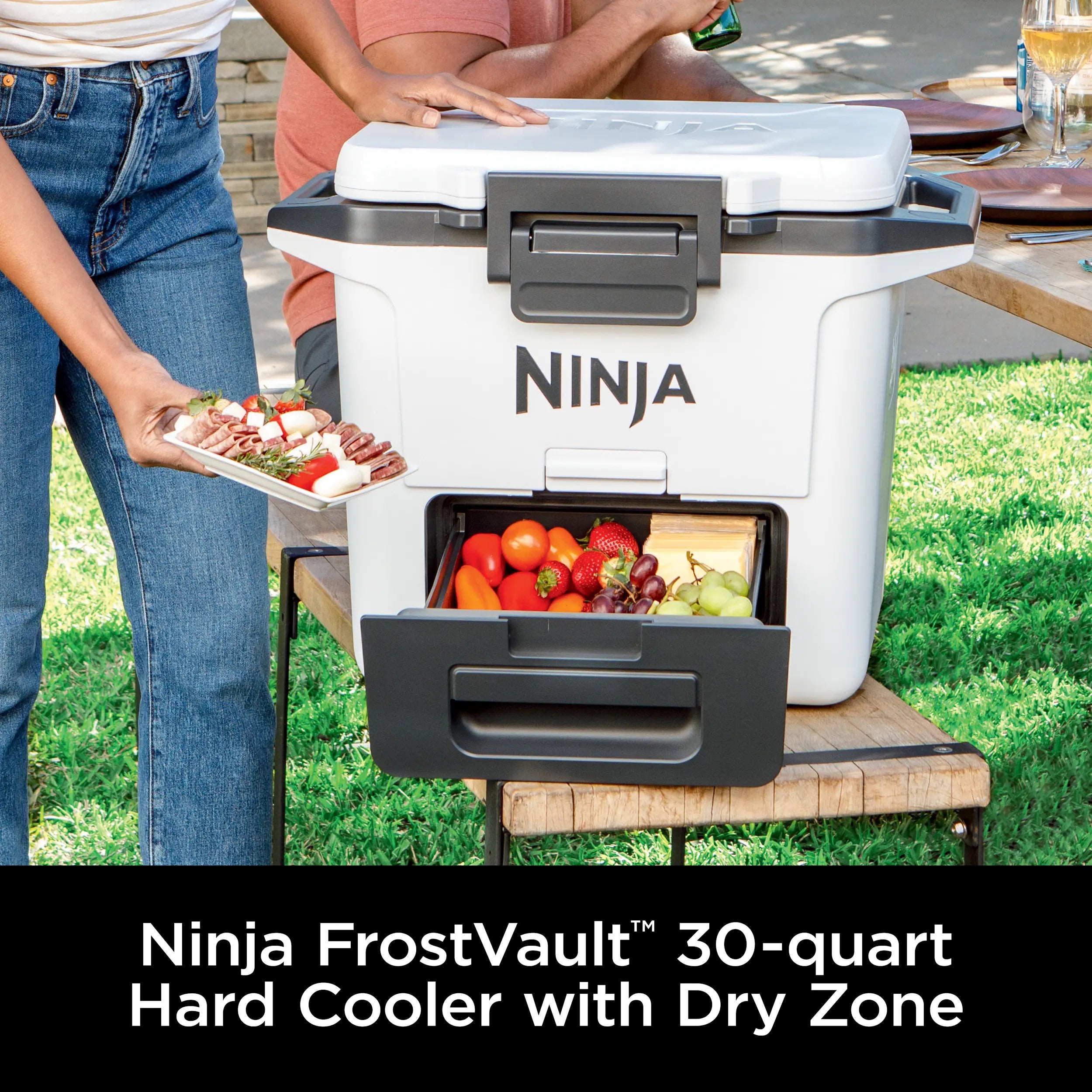 Ninja Frostvault 30Qt Hard Cooler with Dry Zone - FB131