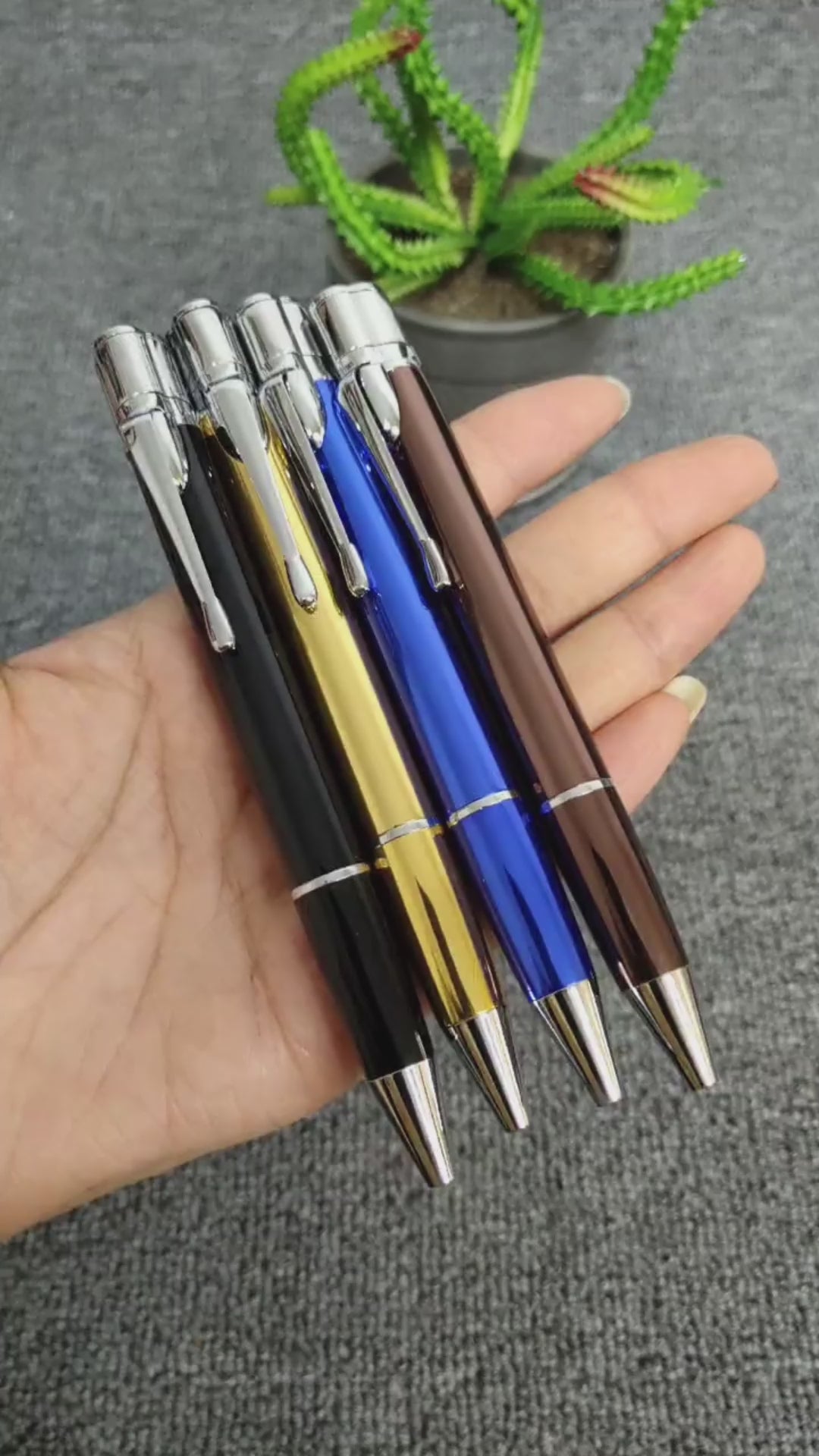 Windbestendige pen-aansteker