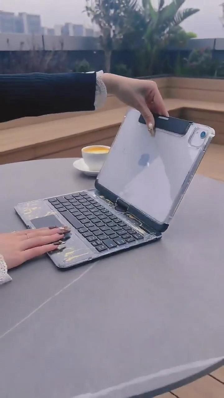 Coque Clavier Bluetooth iPad 360°